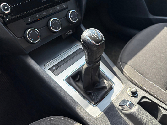 Skoda Octavia Active, 2019 года, пробег 107600 км