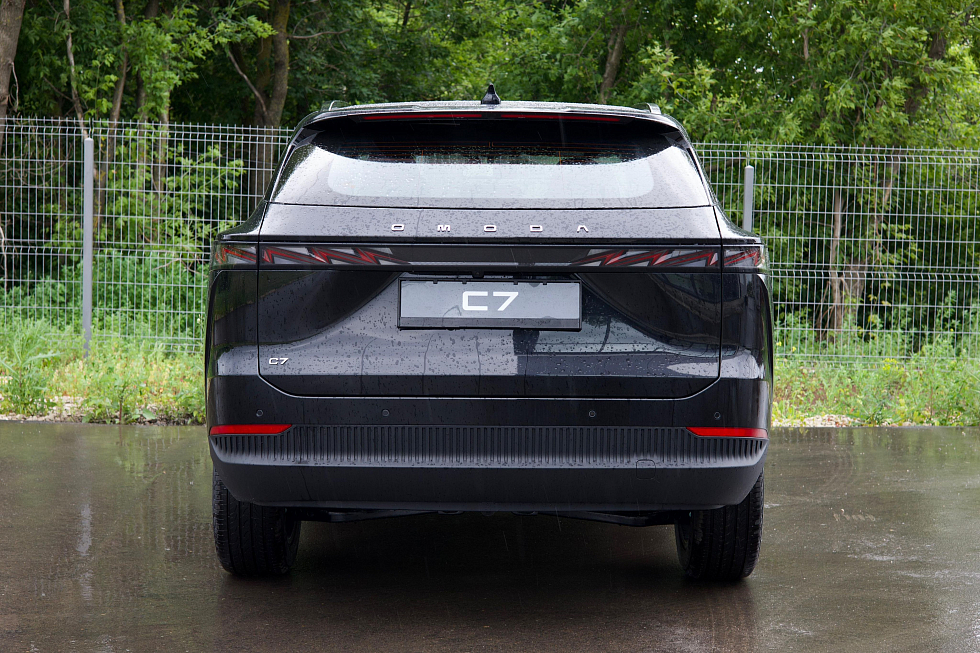 Geely EX5 EM-i Макс, серебряный