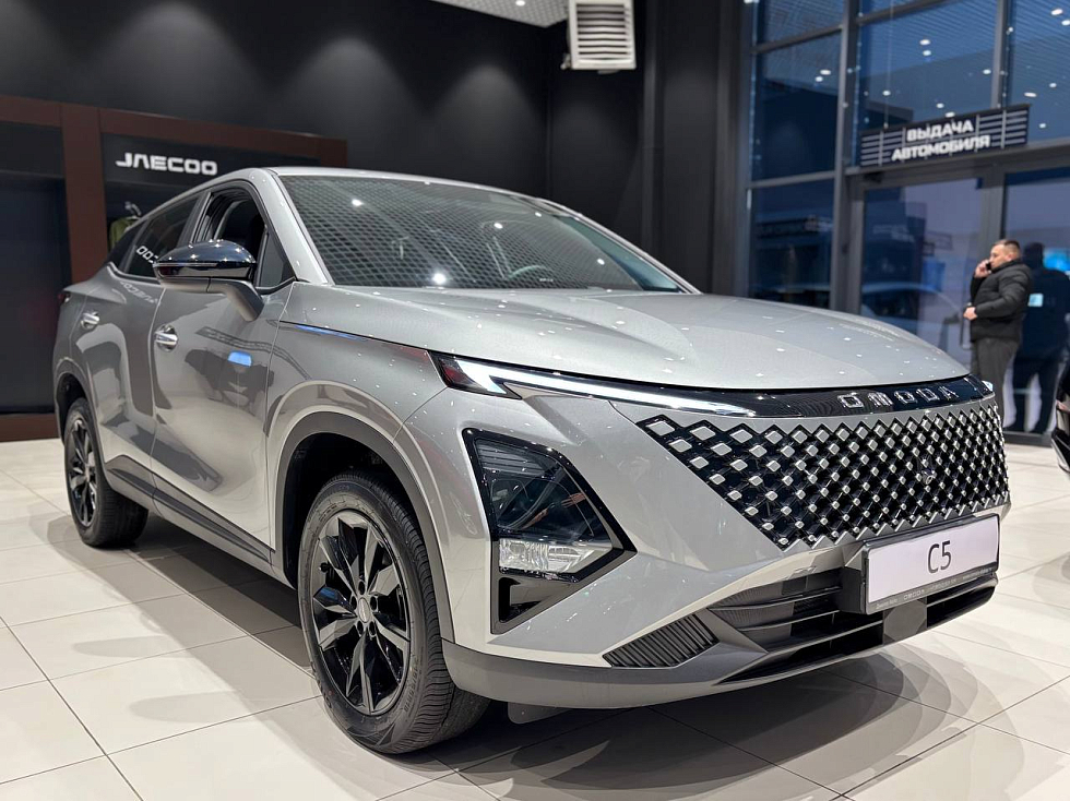 Omoda C5 Актив, серебряный