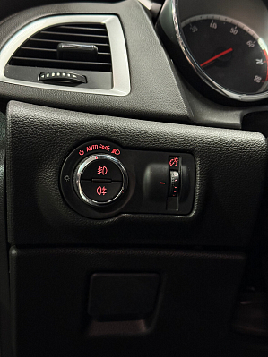 Opel Astra Sport, 2013 года, пробег 160000 км