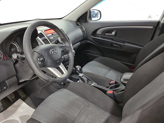 Kia Ceed, 2012 года, пробег 232905 км