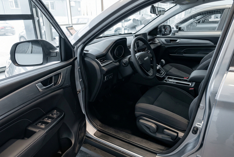 Haval M6 Оптимум, серый