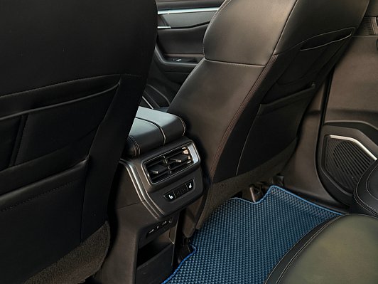 Geely Okavango Флагман, 2023 года, пробег 69457 км