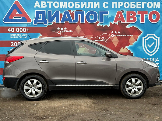 Hyundai ix35 Prestige, 2012 года, пробег 184000 км
