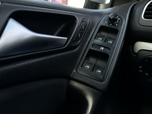 Volkswagen Golf Match, 2012 года, пробег 228100 км
