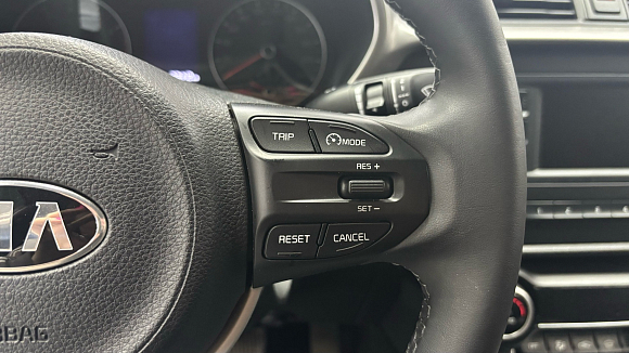 Kia Rio Luxe, 2021 года, пробег 23275 км