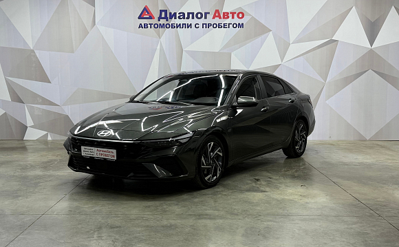 Hyundai Elantra LUX, 2023 года, пробег 76279 км