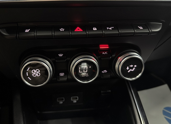 Renault Arkana Style TCe 150, 2019 года, пробег 30137 км