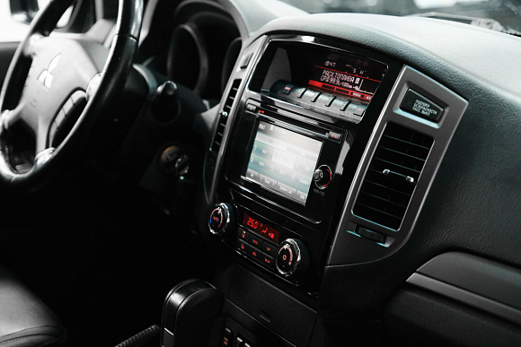 Mitsubishi Pajero Instyle, 2017 года, пробег 150820 км