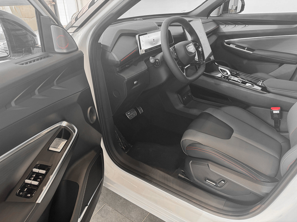 Geely Cityray Флагман, серебряный