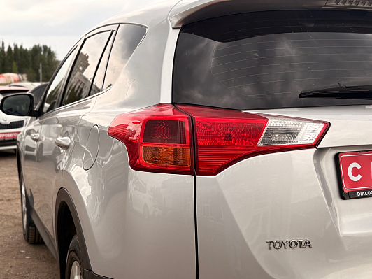 Toyota RAV4, 2013 года, пробег 232000 км