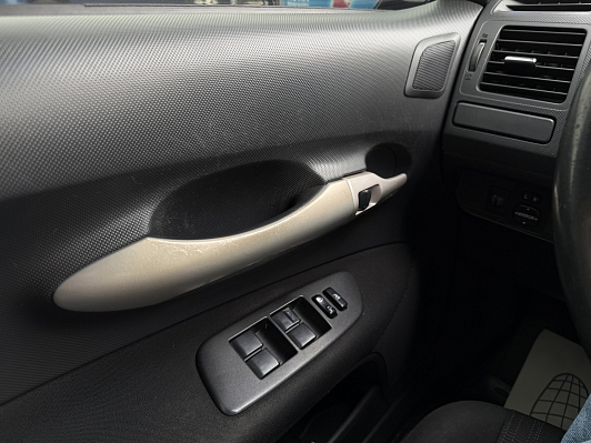 Toyota Auris, 2007 года, пробег 310000 км
