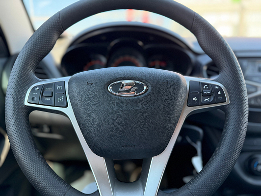 Lada (ВАЗ) Vesta Comfort Image (2017-2019), 2019 года, пробег 90200 км
