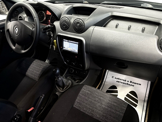 Renault Duster Authentique, 2012 года, пробег 137000 км