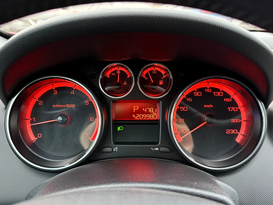 Peugeot 308 Confort Pack, 2010 года, пробег 209980 км