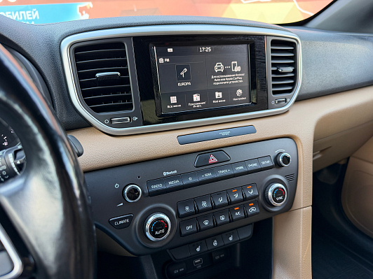 Kia Sportage Prestige, 2018 года, пробег 120400 км
