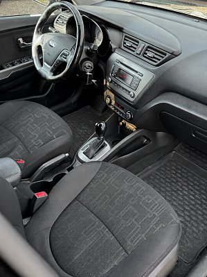 Kia Rio Luxe, 2017 года, пробег 151300 км