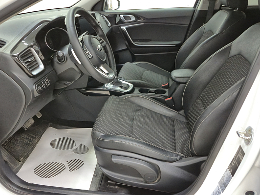 Kia Ceed Prestige, 2020 года, пробег 162115 км