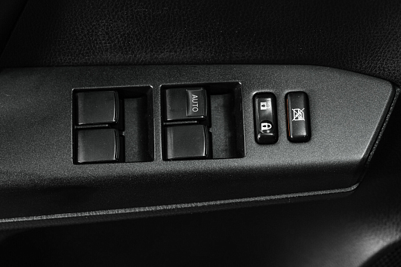 Toyota RAV4, 2017 года, пробег 187660 км