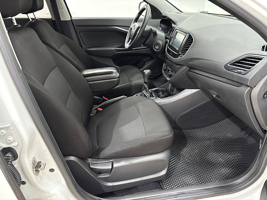 Lada (ВАЗ) Vesta 50 Anniversary, 2017 года, пробег 145540 км