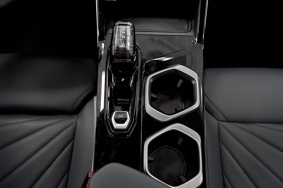 Geely Atlas Flagship Sport, зеленый