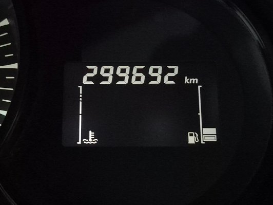Renault Fluence, 2010 года, пробег 299691 км
