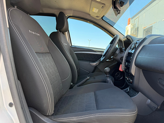 Renault Duster Privilege, 2017 года, пробег 175000 км