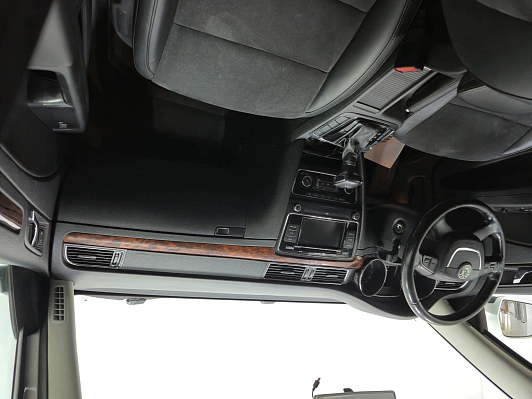 Skoda Superb, 2011 года, пробег 244818 км