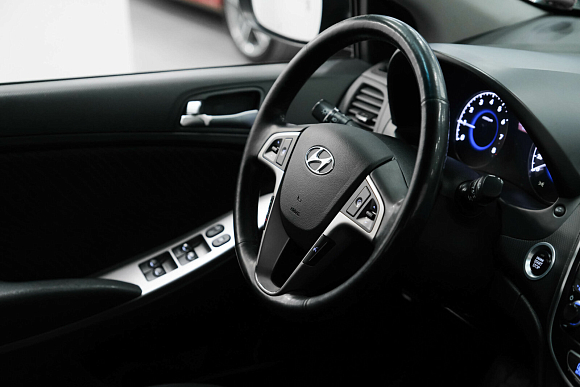 Hyundai Solaris Elegance, 2016 года, пробег 94000 км