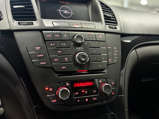 Opel Insignia, 2010 года, пробег 240343 км