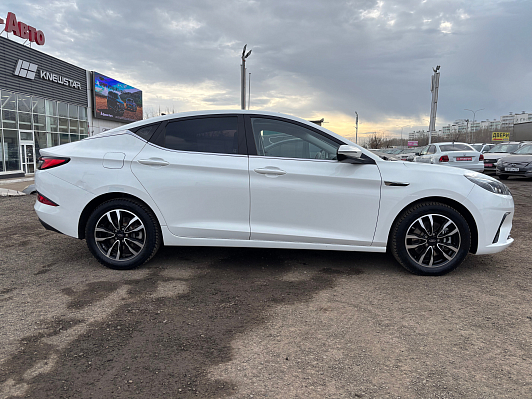 JAC J7 Люкс, 2022 года, пробег 75149 км