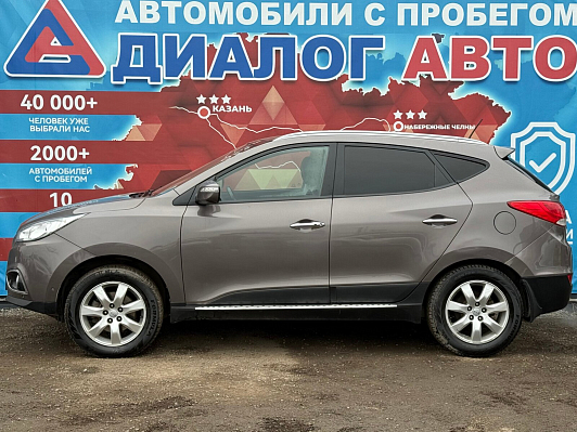 Hyundai ix35 Prestige, 2012 года, пробег 184000 км