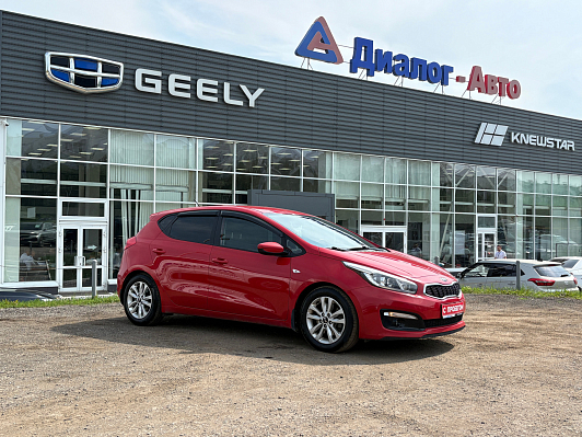 Kia Ceed Luxe, 2015 года, пробег 135806 км