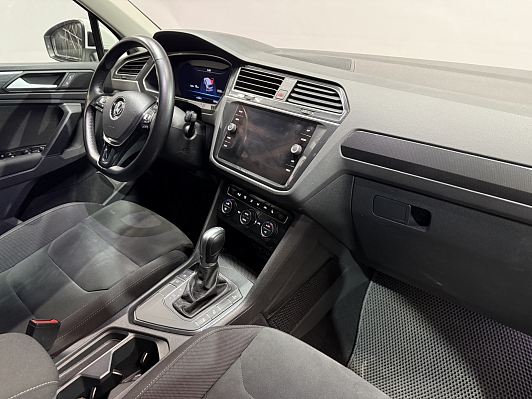 Volkswagen Tiguan All Inclusive, 2018 года, пробег 103000 км