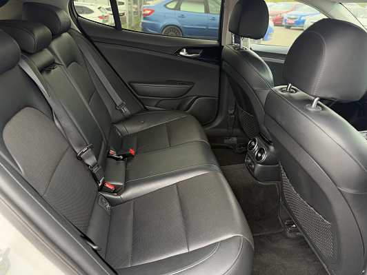Kia Stinger Luxe, 2019 года, пробег 130395 км