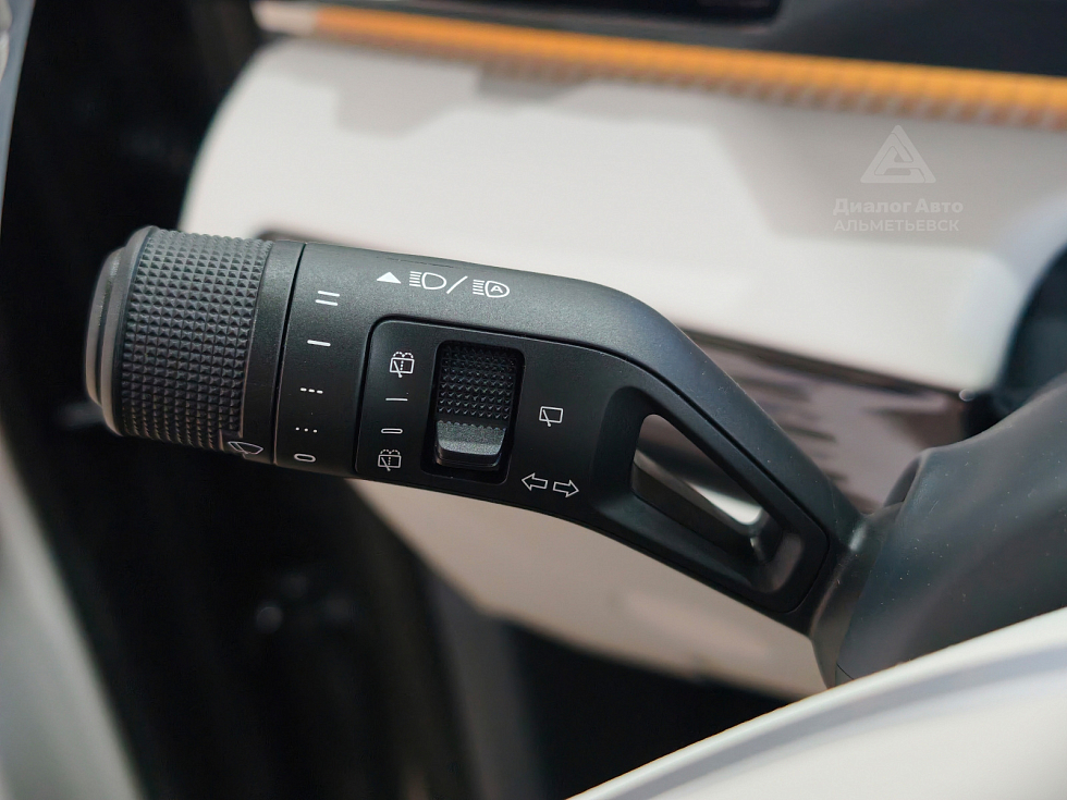 Geely EX5 Макс, серый