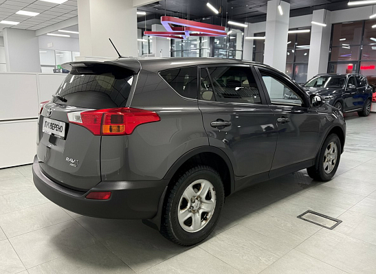 Toyota RAV4, 2013 года, пробег 121000 км