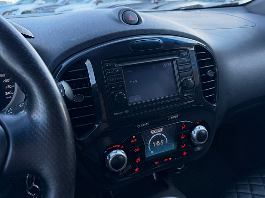Nissan Juke SE+, 2011 года, пробег 238300 км