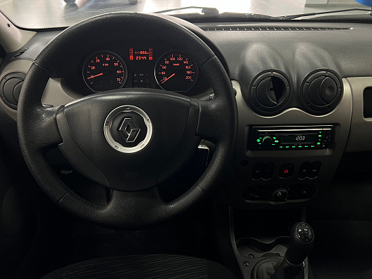 Renault Logan Prestige, 2012 года, пробег 111752 км