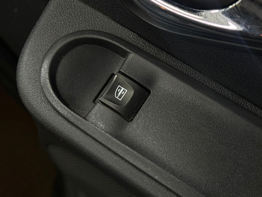 Renault Duster Life, 2020 года, пробег 100000 км