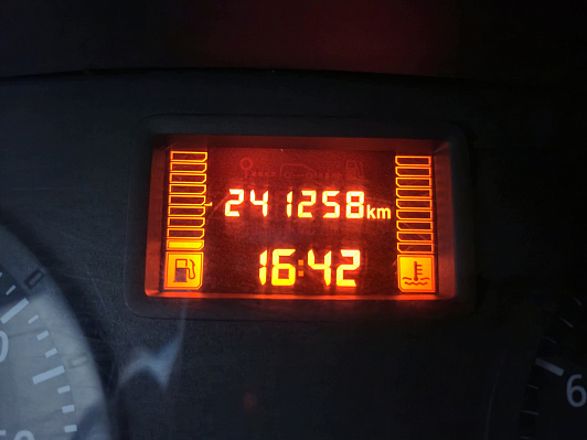Renault Sandero Authentique, 2012 года, пробег 241245 км