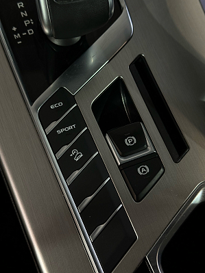 Geely Coolray Luxury, 2020 года, пробег 53000 км