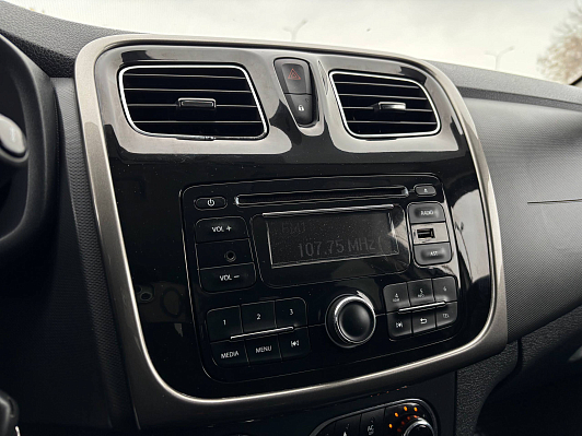 Renault Logan Luxe Privilege, 2014 года, пробег 124640 км