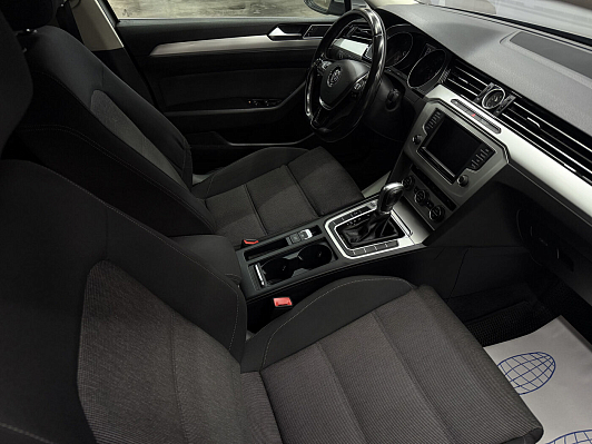 Volkswagen Passat, 2017 года, пробег 147141 км