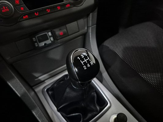 Ford Focus Titanium, 2010 года, пробег 216026 км