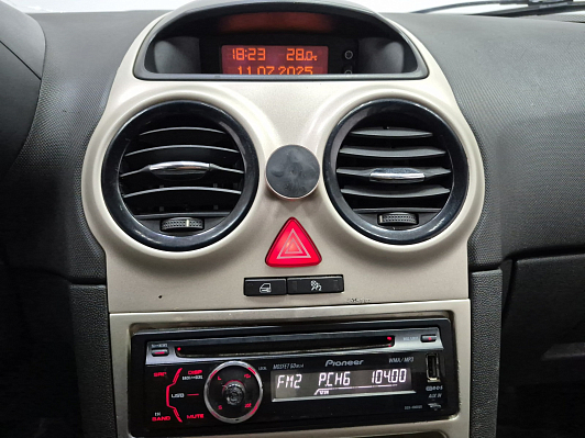 Opel Corsa Color Edition, 2008 года, пробег 110586 км