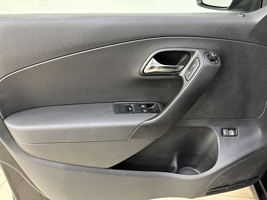 Volkswagen Polo Comfortline, 2015 года, пробег 202635 км