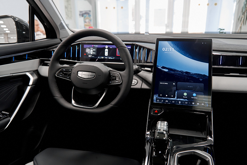 Geely Atlas Флагман, зеленый