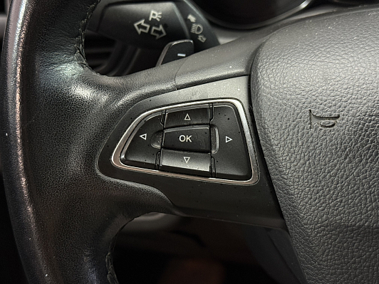 Ford Kuga, 2016 года, пробег 101400 км