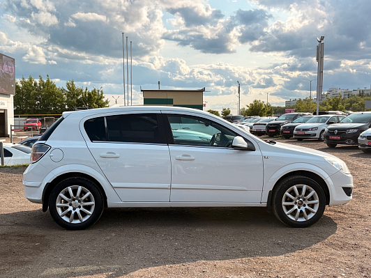 Opel Astra, 2013 года, пробег 210036 км